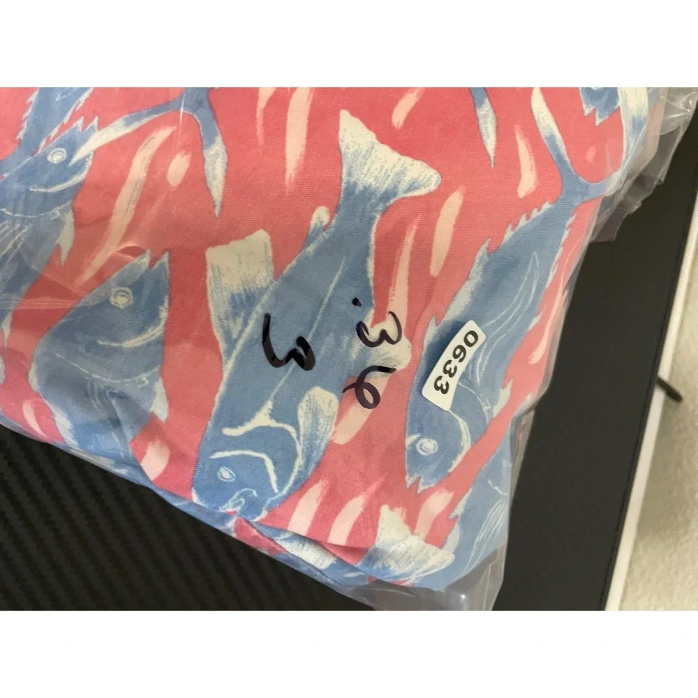Vineyard Vines Swim Trunks Boys L (16) Pink Blue Fish Print Excellent Nautical